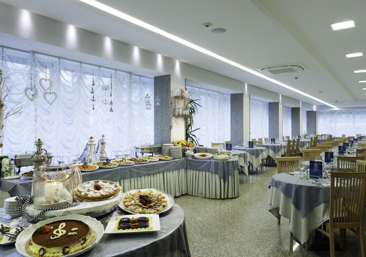 Hotel Poker Riccione Kültér fotó