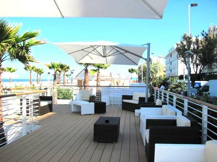 Hotel Poker Riccione Kültér fotó